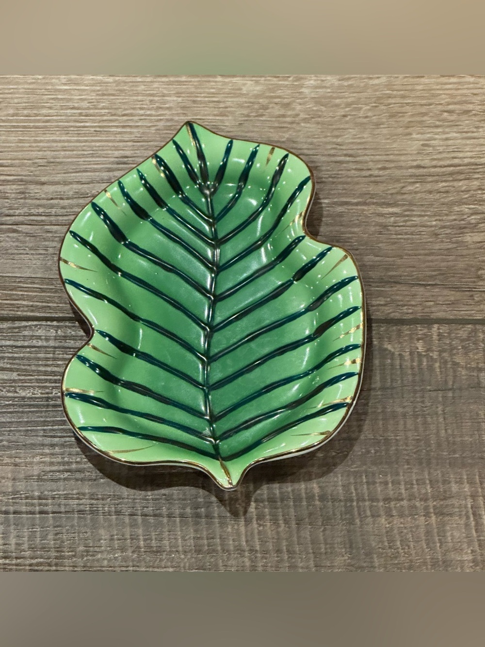 Lynn Chase Jaguar Jungle Leaf Shaped Soap Trinket Dish 6.75" Gold Trimmed